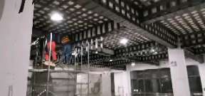 鄂托克一商场梁，楼板碳纤维加固施工